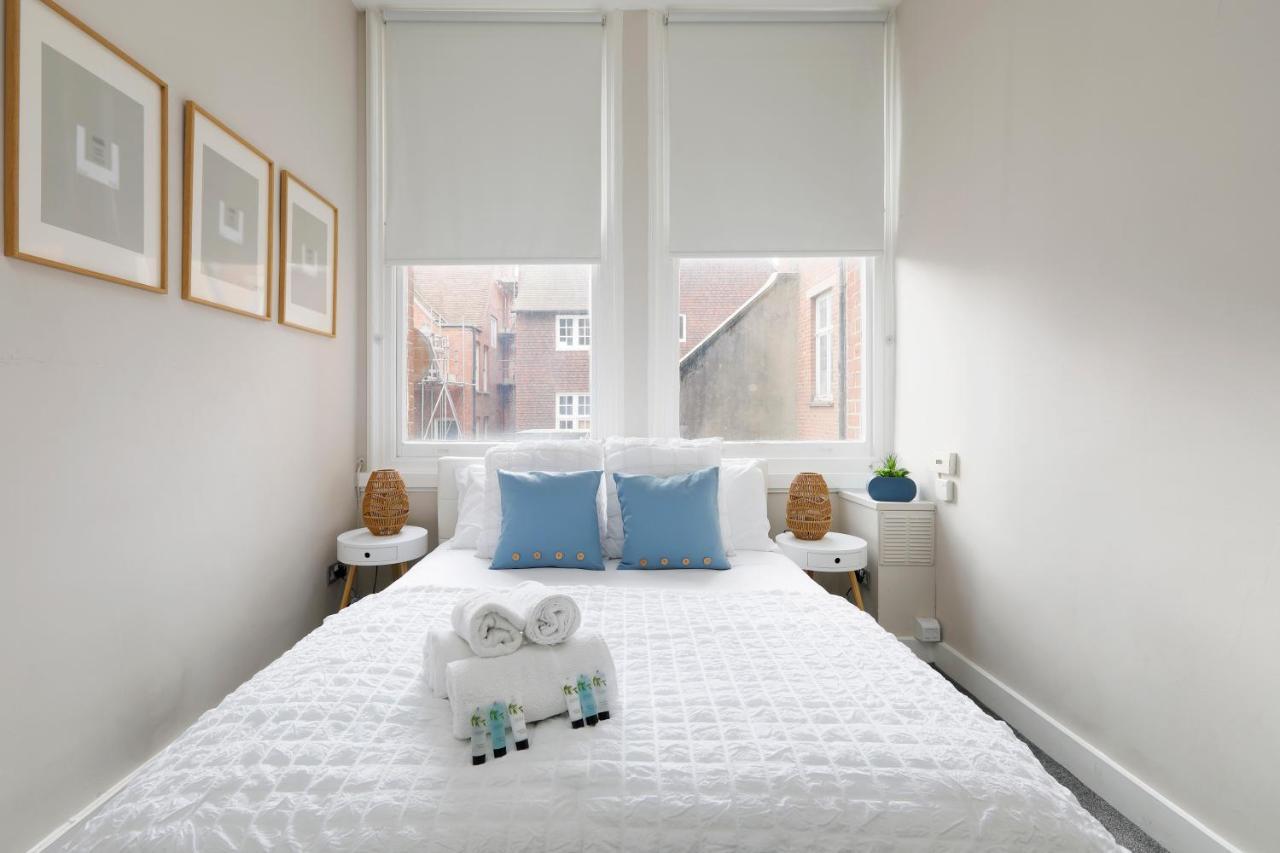 Great 2 Bedroom Apt By The Beach And Town ブライトン エクステリア 写真